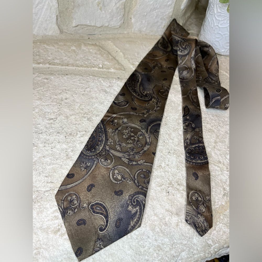 Henry Grethel khaki grey blue paisley %100 silk tie